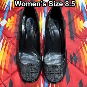 Tory Burch Leather Selma Wedge Logo Peep Toe Pump Black Women’s Size 8.5 M